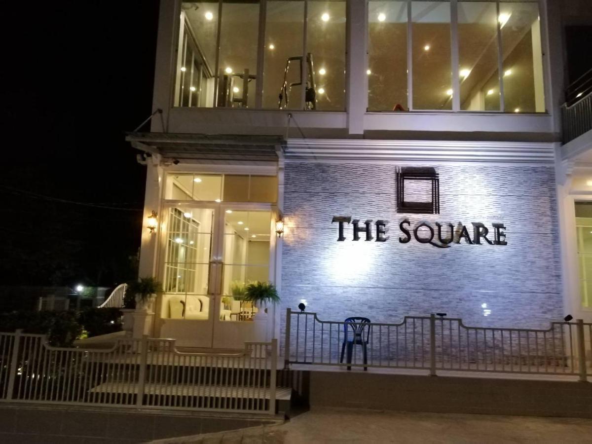Отель The Square 101 Бангкок Экстерьер фото